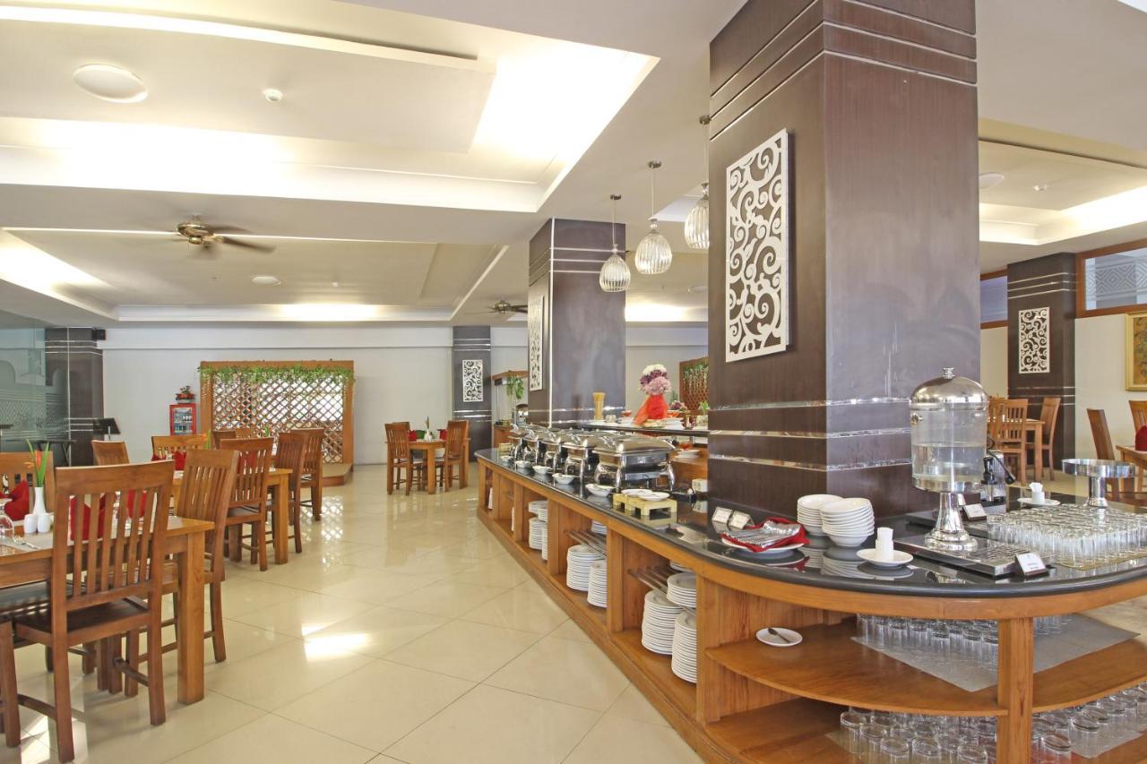 Reddoorz Premium Near Sleman City Hall Джокьякарта Экстерьер фото